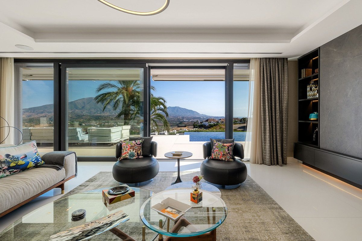 4 Bed Detached Villa in Mijas