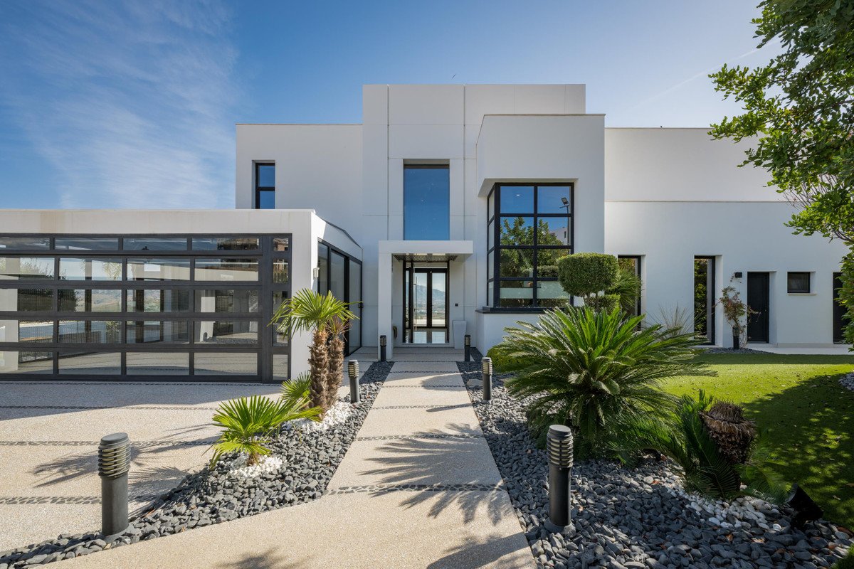 4 Bed Detached Villa in Mijas