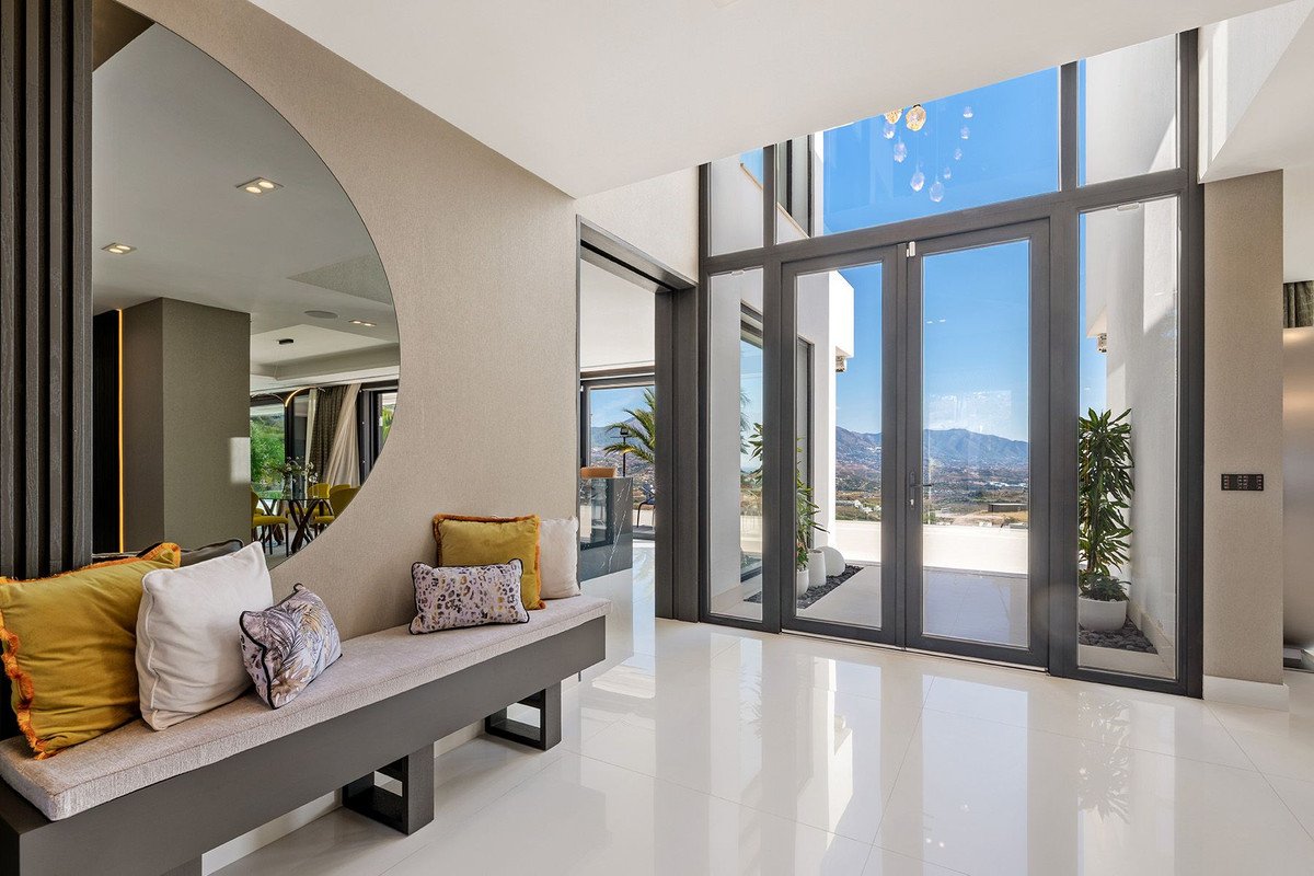 4 Bed Detached Villa in Mijas