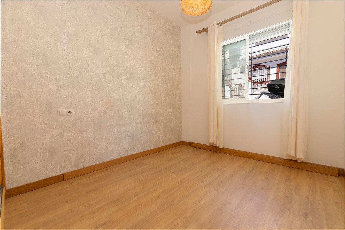 2 Bed Ground Floor Apartment in Suárez