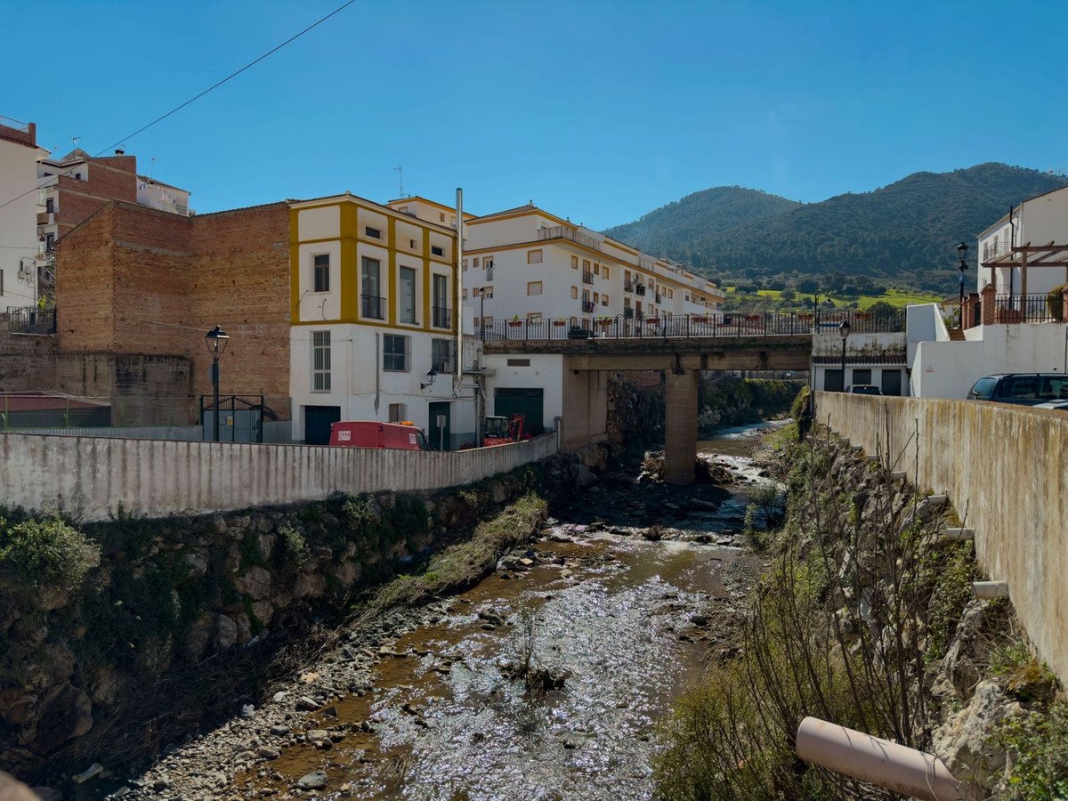 2 Bed Townhouse in Tolox
