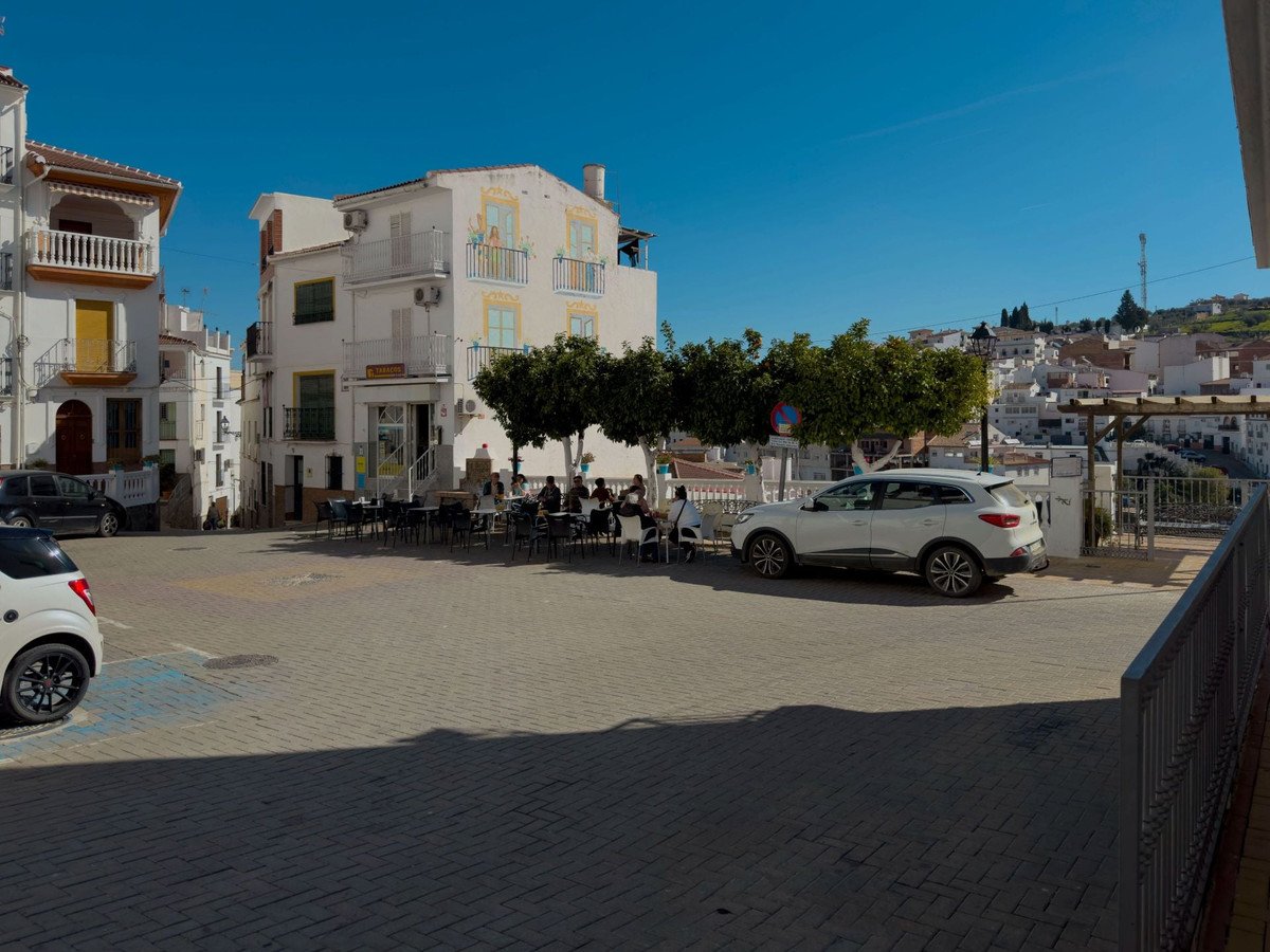 2 Bed Townhouse in Tolox