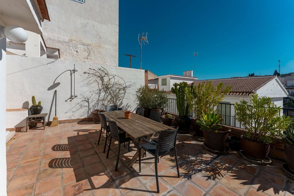2 Bed Townhouse in Tolox