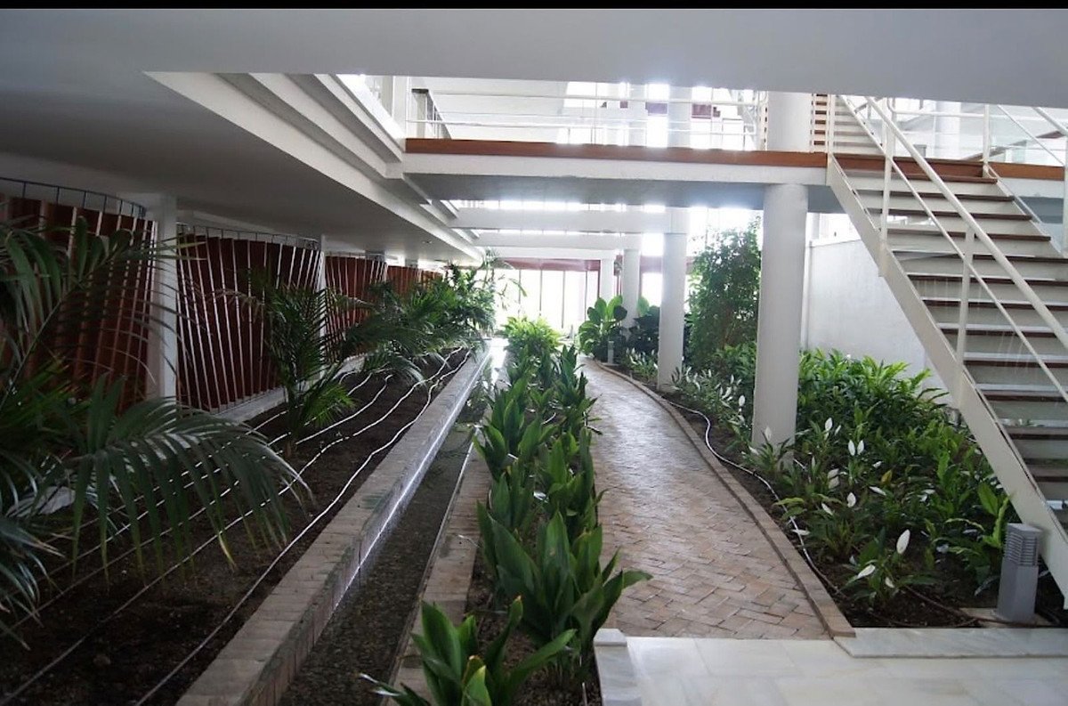 1 Bed Middle Floor Apartment in Estepona