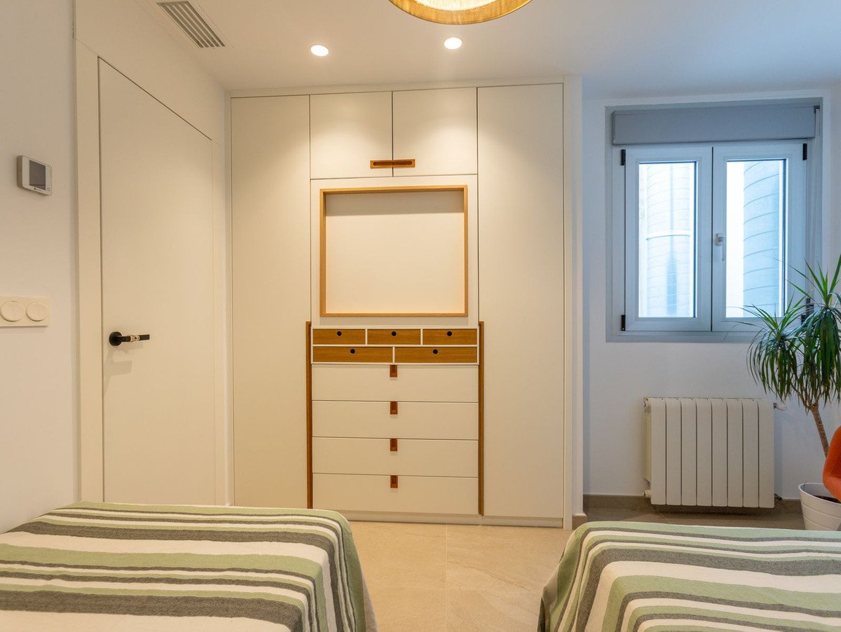 2 Bed Middle Floor Apartment in Torrevieja