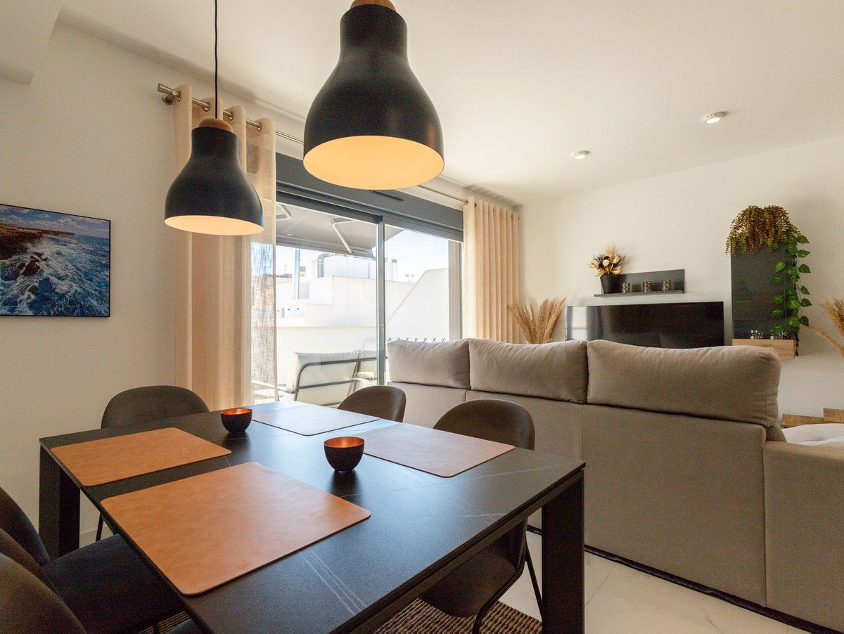 3 Bed Top Floor Apartment in Torrevieja