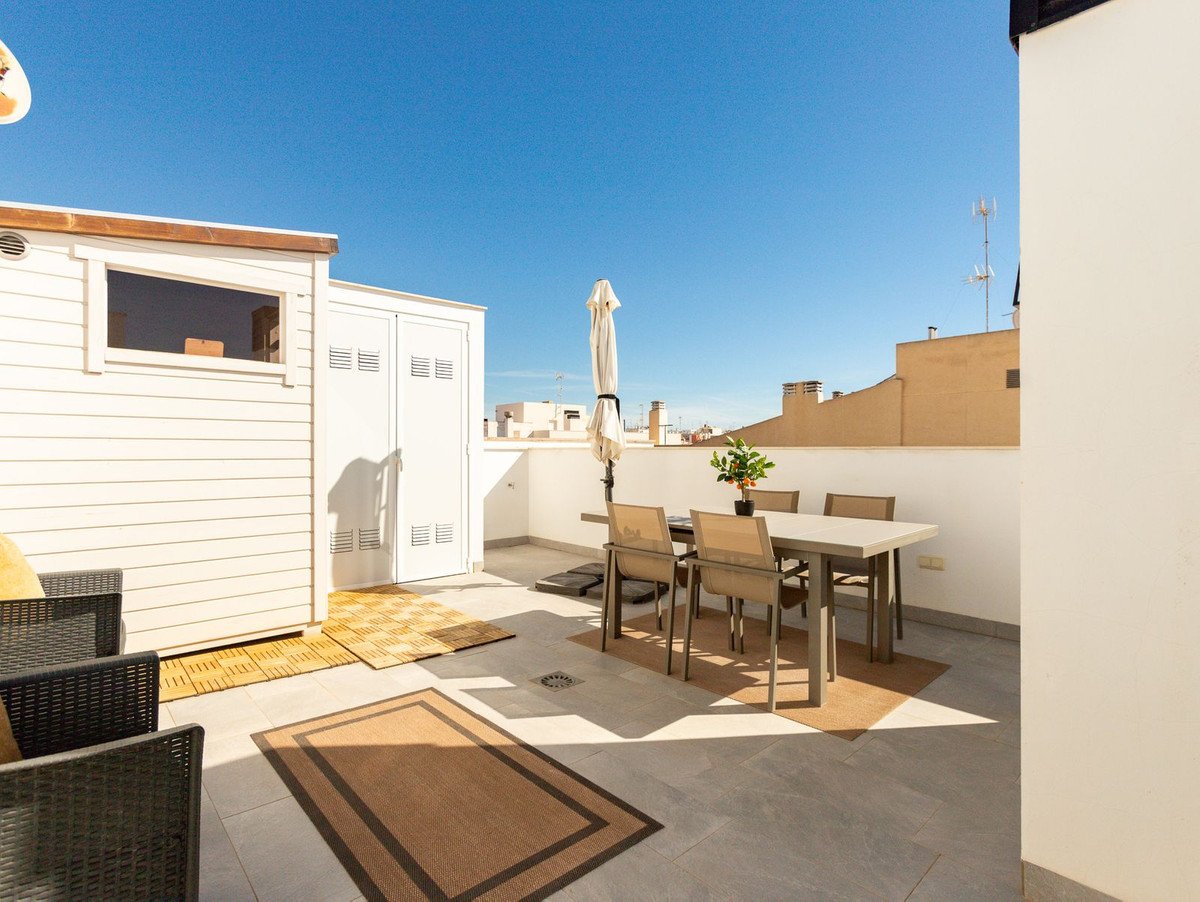 3 Bed Top Floor Apartment in Torrevieja