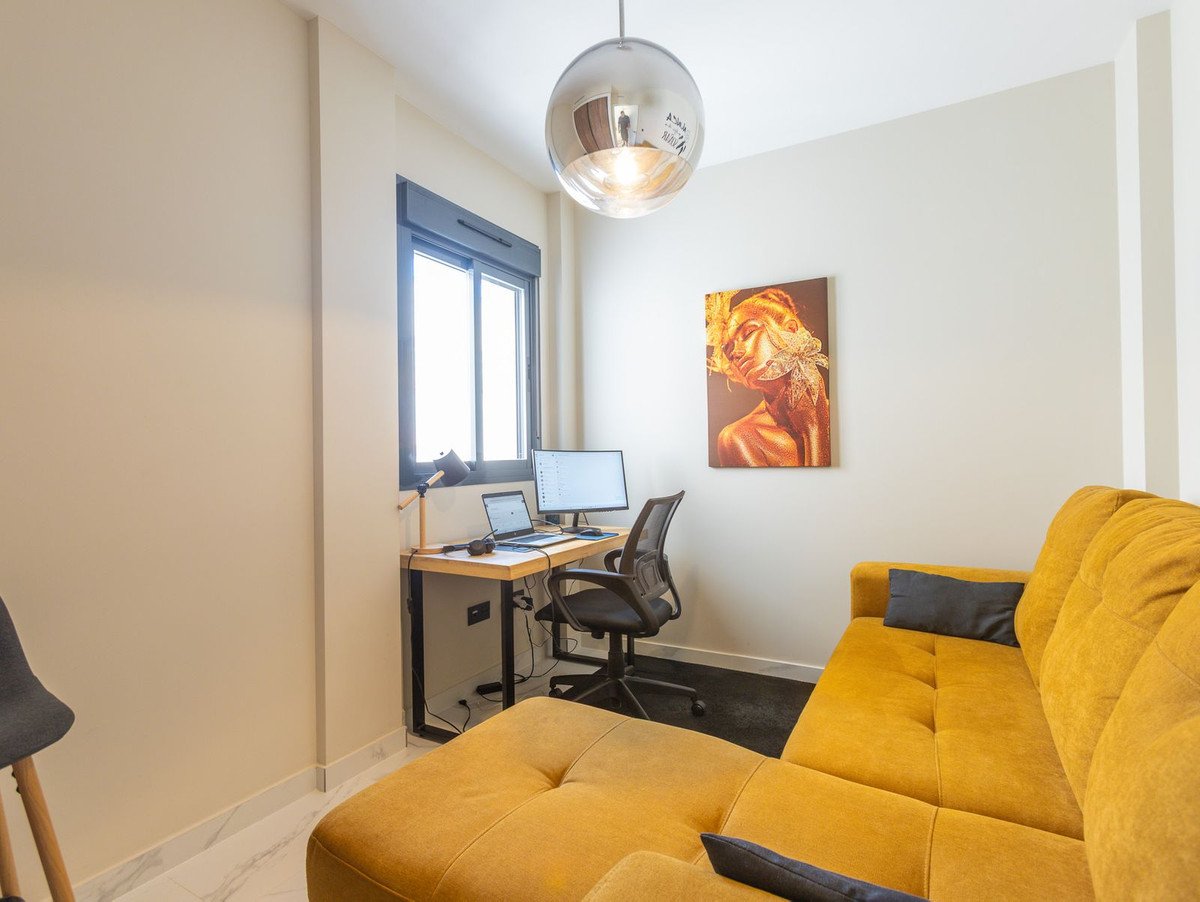 3 Bed Top Floor Apartment in Torrevieja