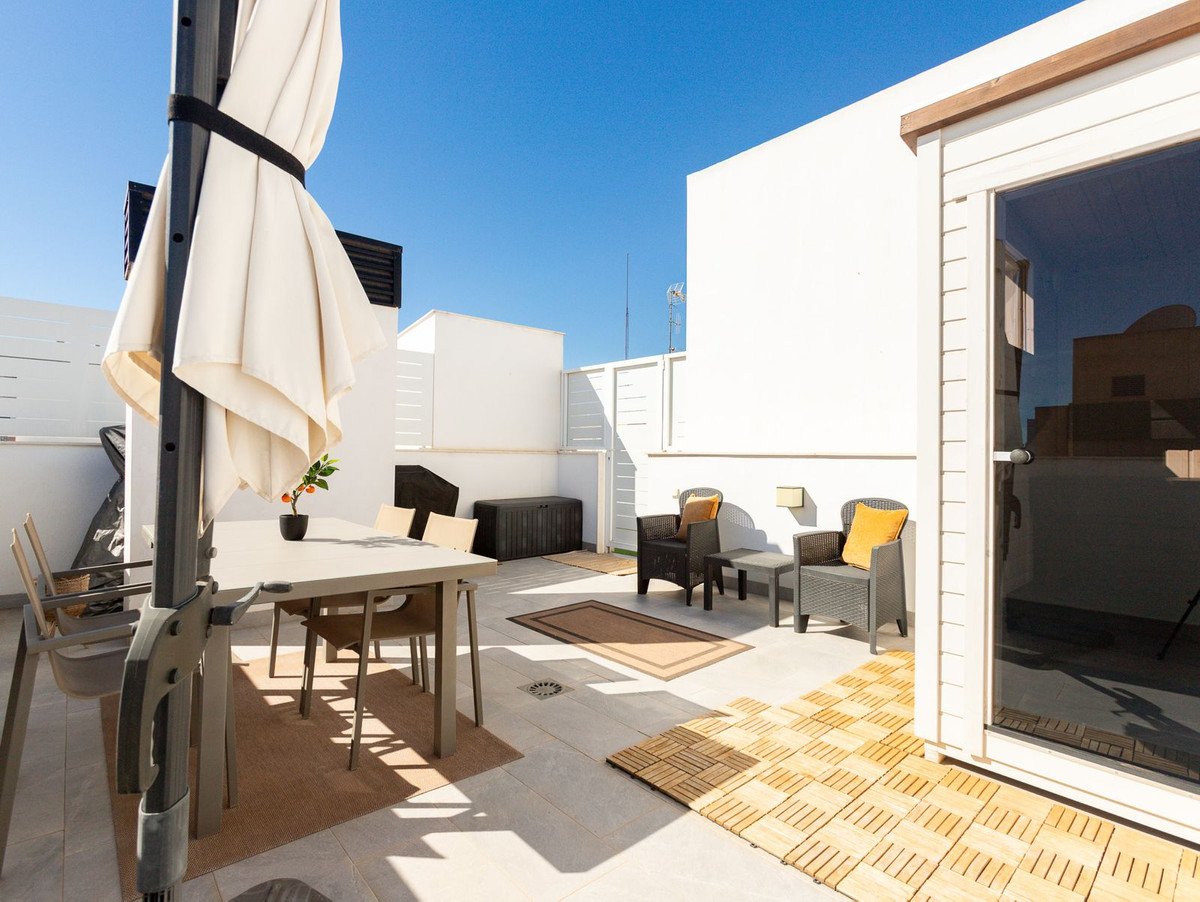 3 Bed Top Floor Apartment in Torrevieja