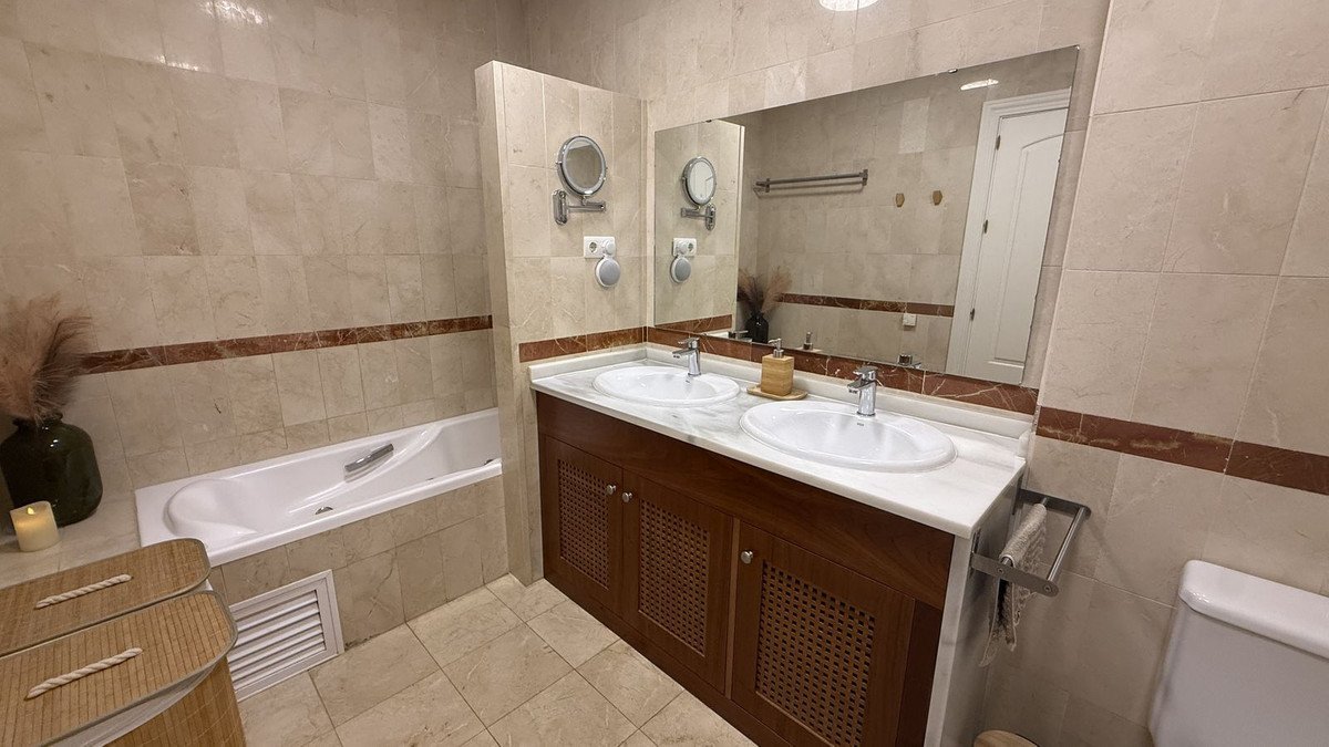 2 Bed Townhouse in Lauro Golf