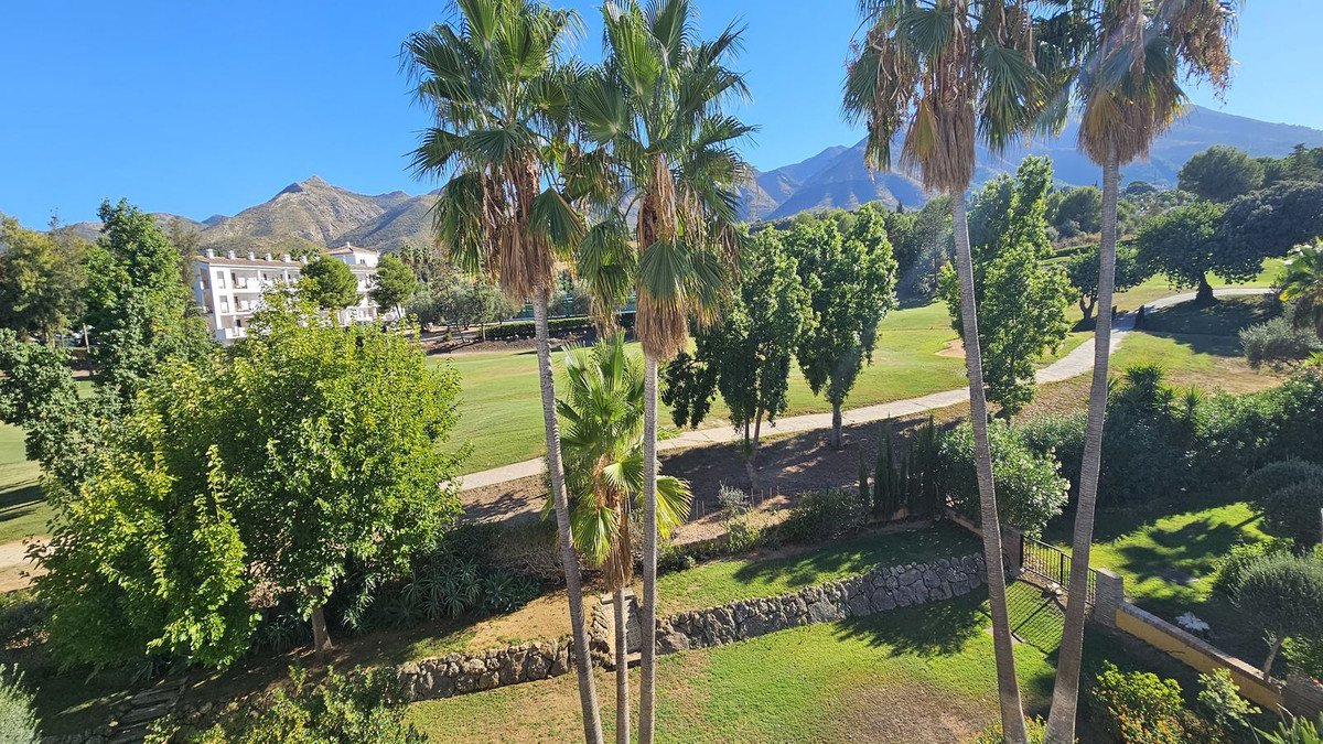 2 Bed Townhouse in Lauro Golf