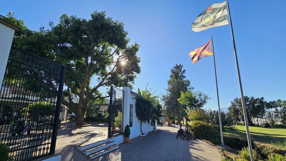 2 Bed Townhouse in Lauro Golf