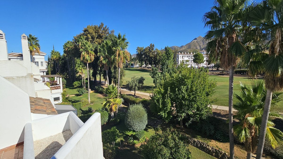 2 Bed Townhouse in Lauro Golf
