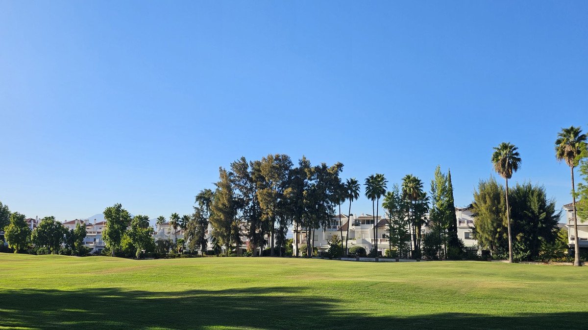 2 Bed Townhouse in Lauro Golf