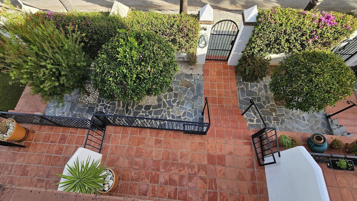 2 Bed Townhouse in Lauro Golf