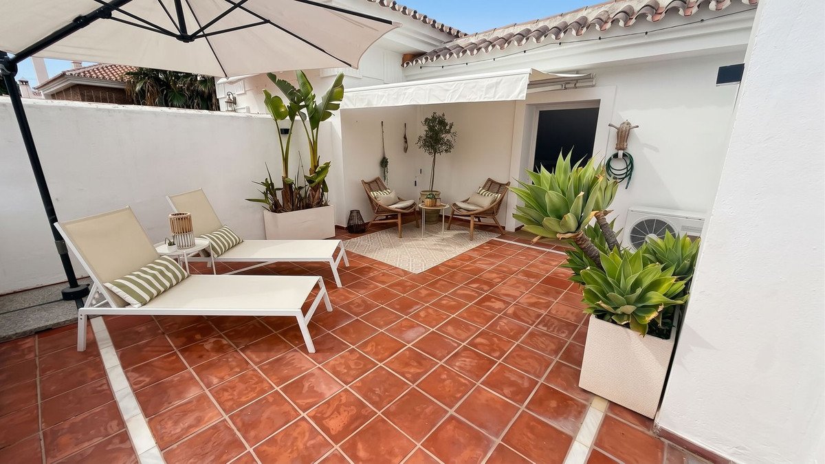 2 Bed Townhouse in Lauro Golf