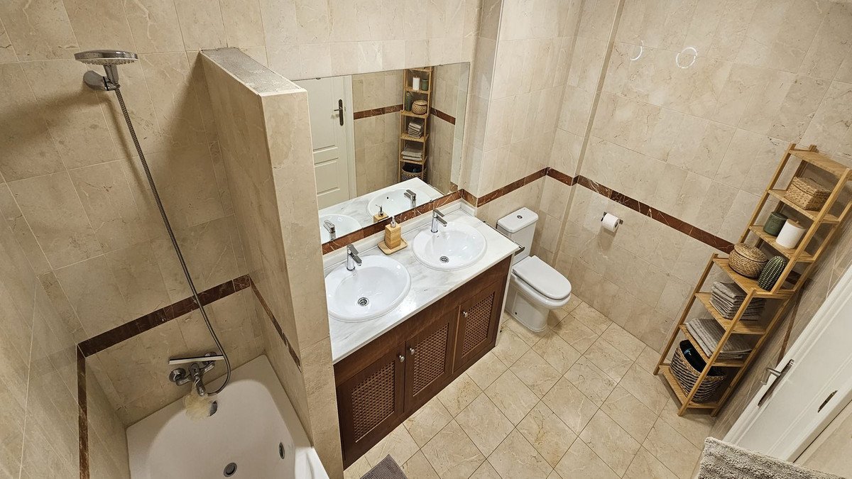2 Bed Townhouse in Lauro Golf