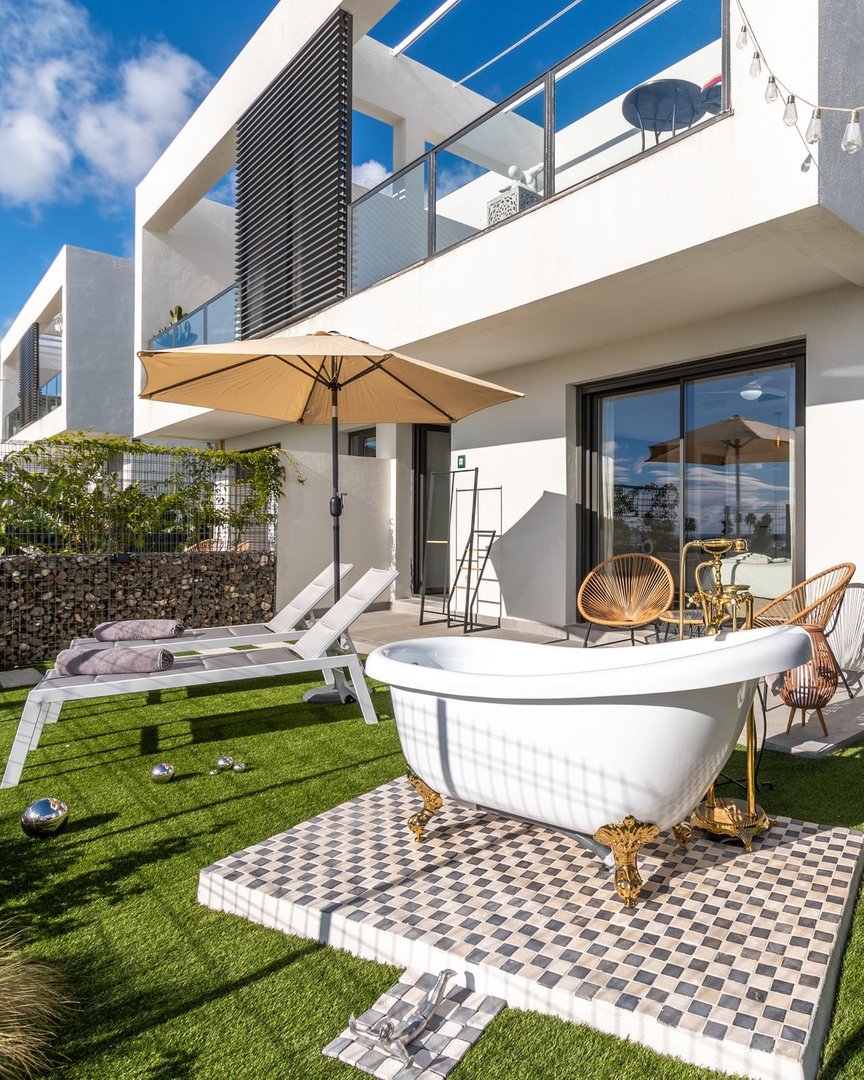 3 Bed Semi-Detached House in Riviera del Sol