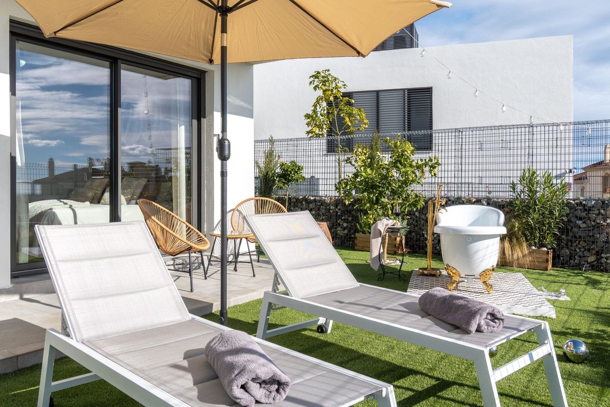 3 Bed Semi-Detached House in Riviera del Sol