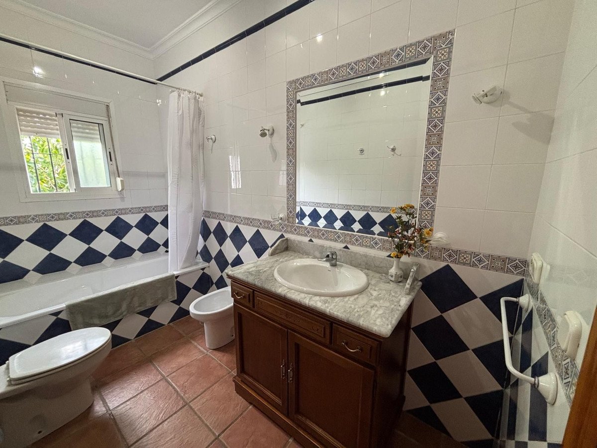 4 Bed Detached Villa in Alhaurín de la Torre
