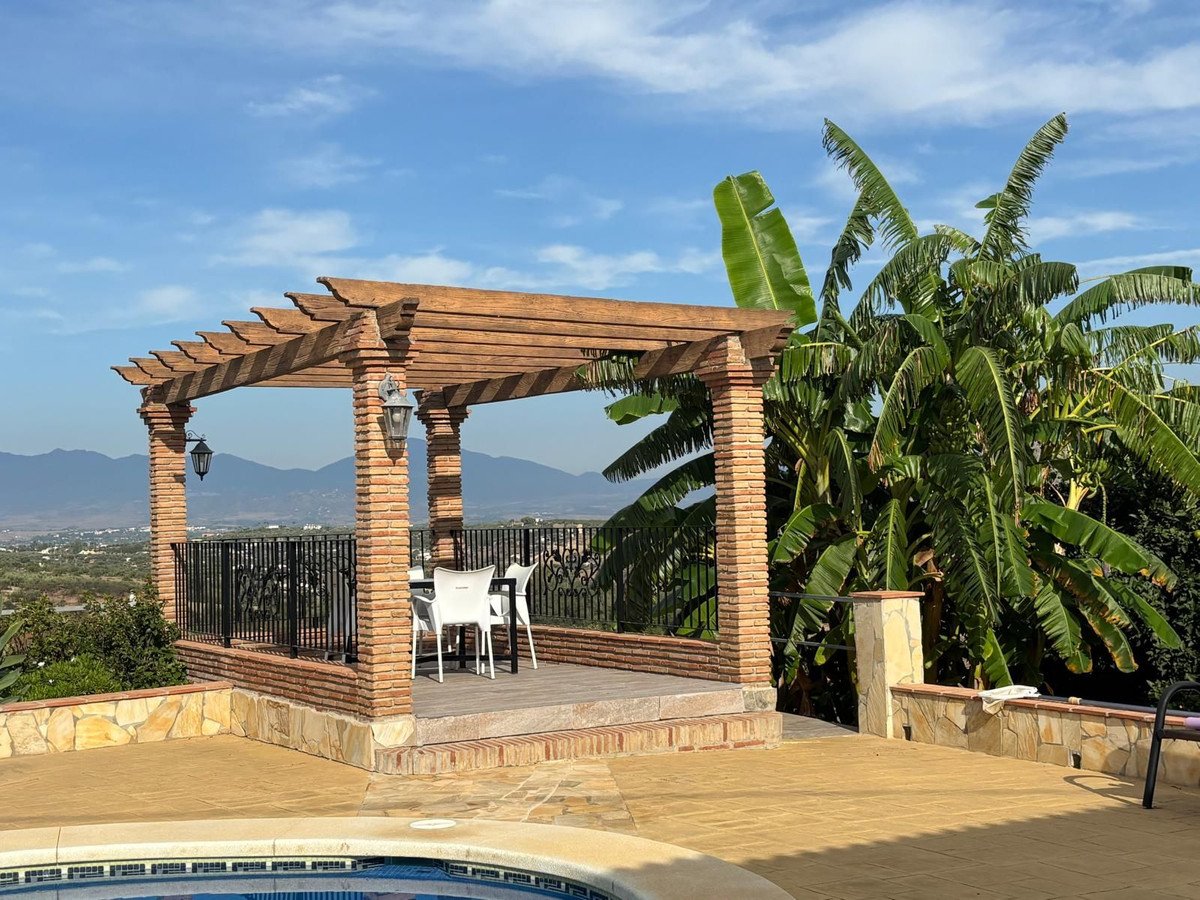 4 Bed Detached Villa in Alhaurín de la Torre