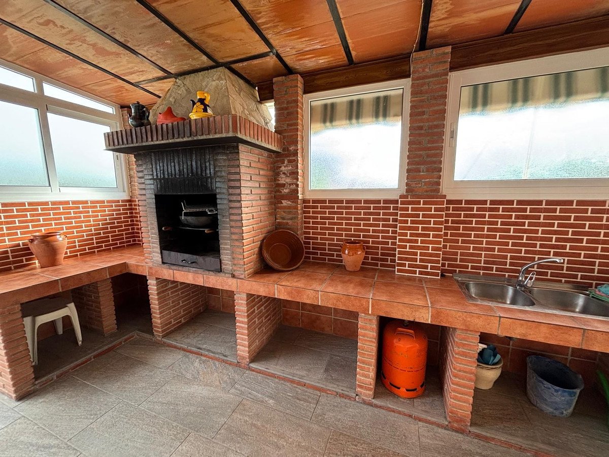 4 Bed Detached Villa in Alhaurín de la Torre