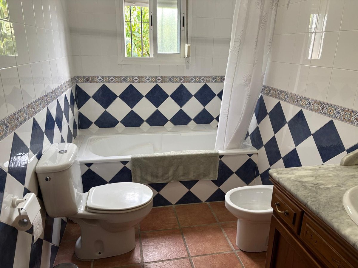 4 Bed Detached Villa in Alhaurín de la Torre