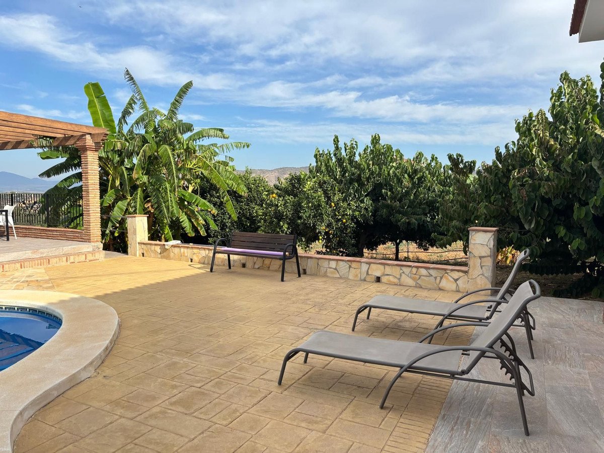 4 Bed Detached Villa in Alhaurín de la Torre