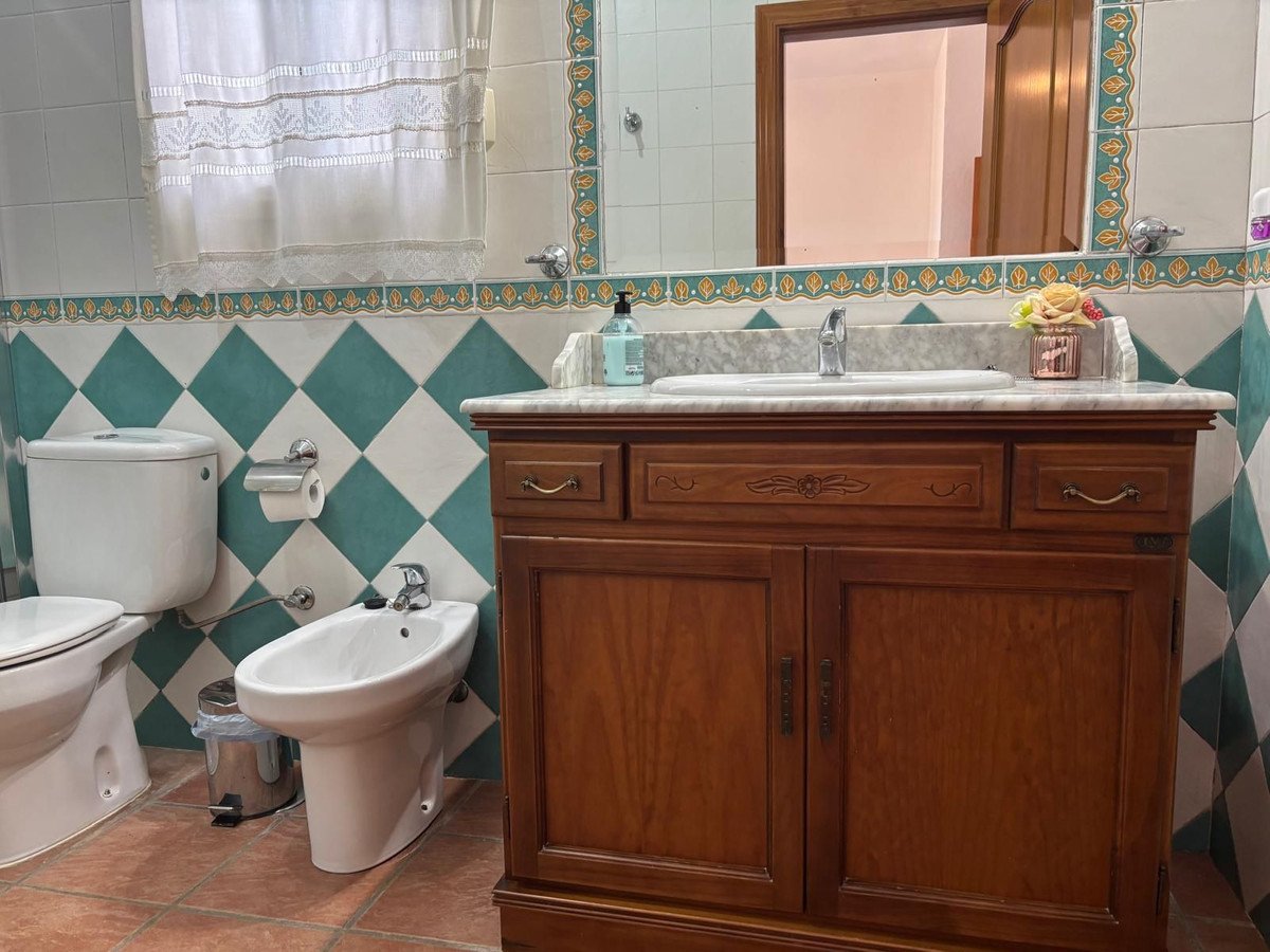 4 Bed Detached Villa in Alhaurín de la Torre