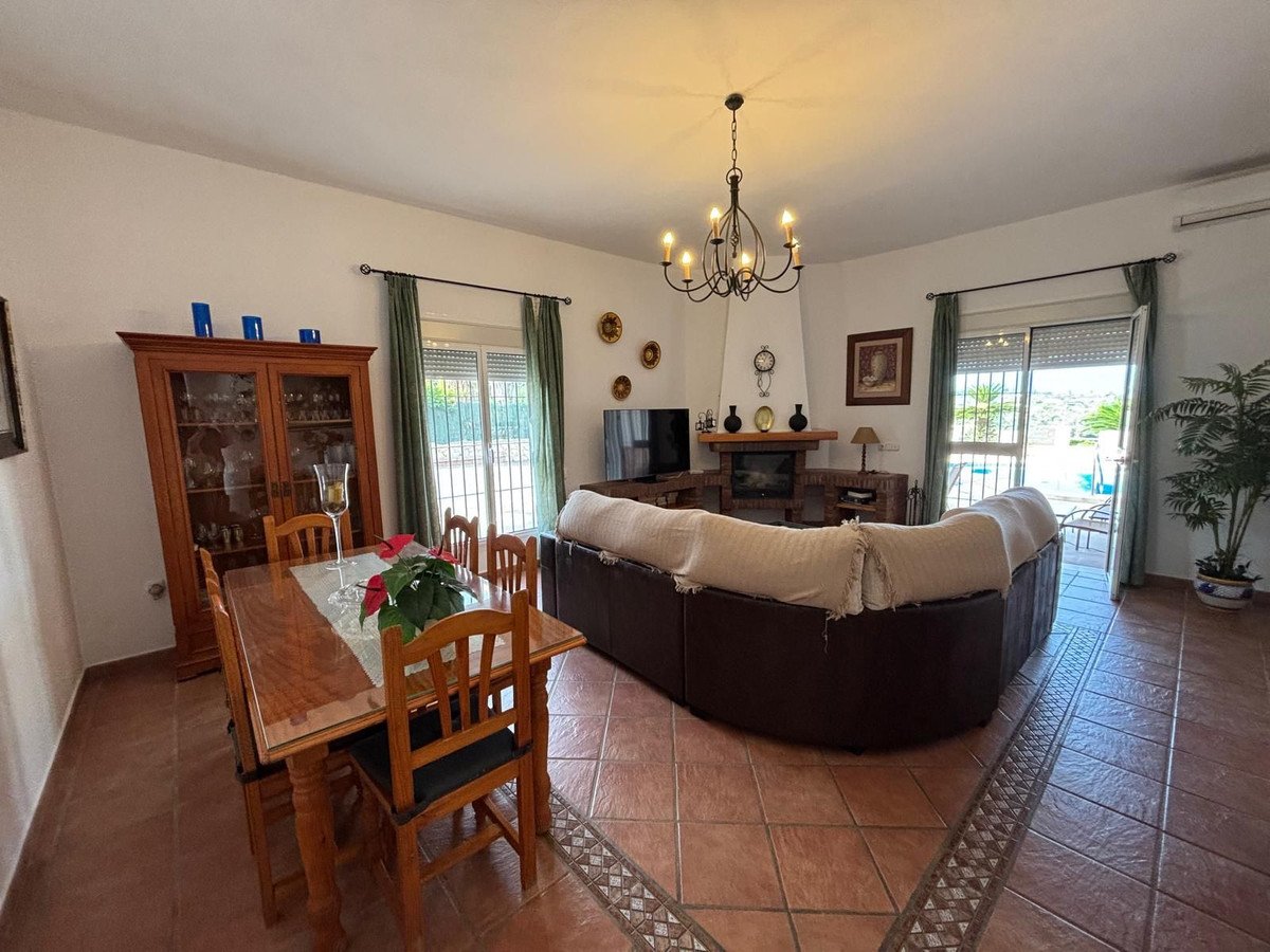 4 Bed Detached Villa in Alhaurín de la Torre
