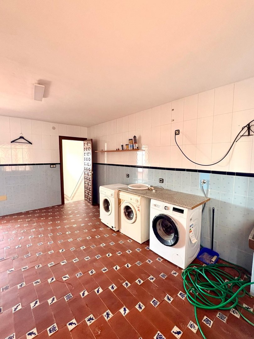 4 Bed Middle Floor Apartment in Alhaurín el Grande