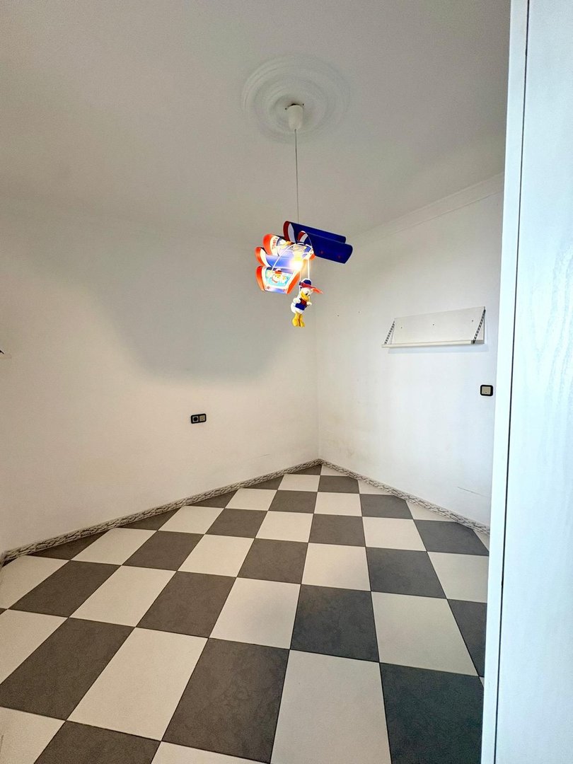 4 Bed Middle Floor Apartment in Alhaurín el Grande