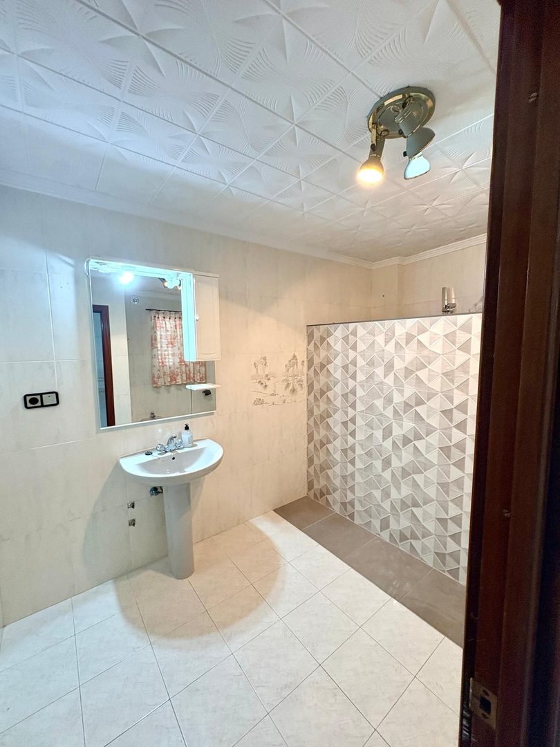 4 Bed Middle Floor Apartment in Alhaurín el Grande