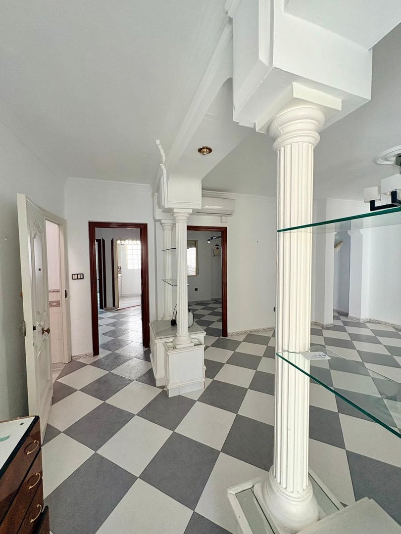 4 Bed Middle Floor Apartment in Alhaurín el Grande