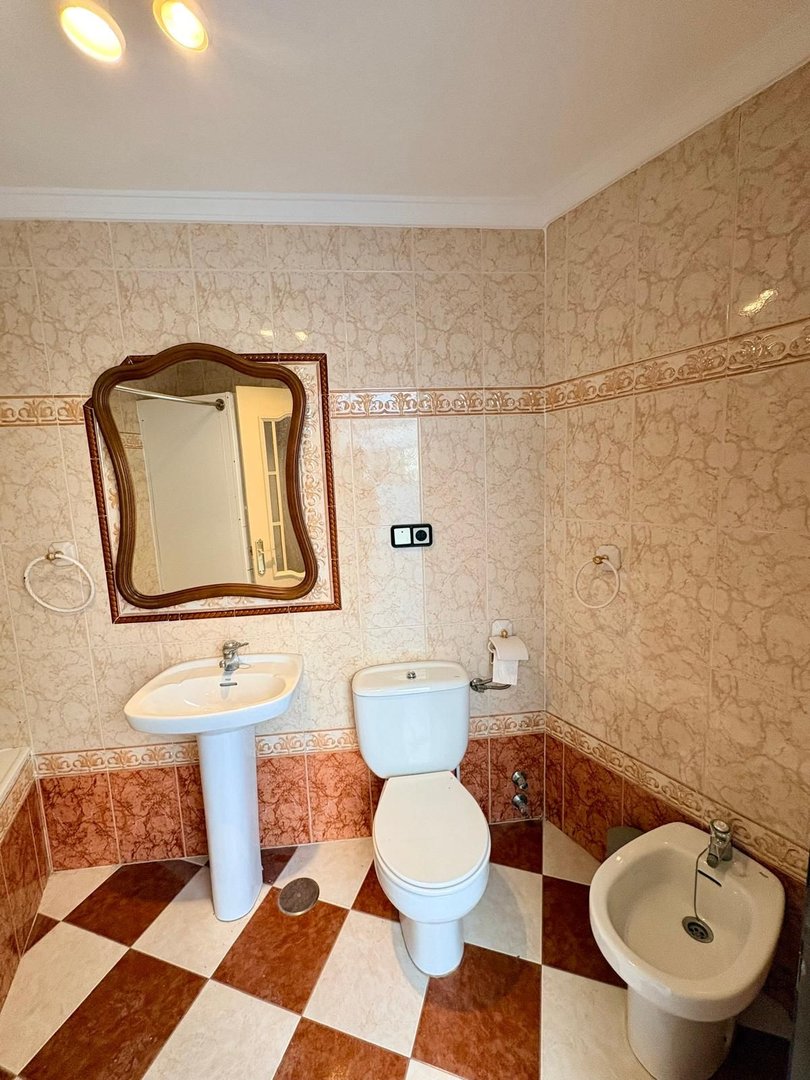4 Bed Middle Floor Apartment in Alhaurín el Grande