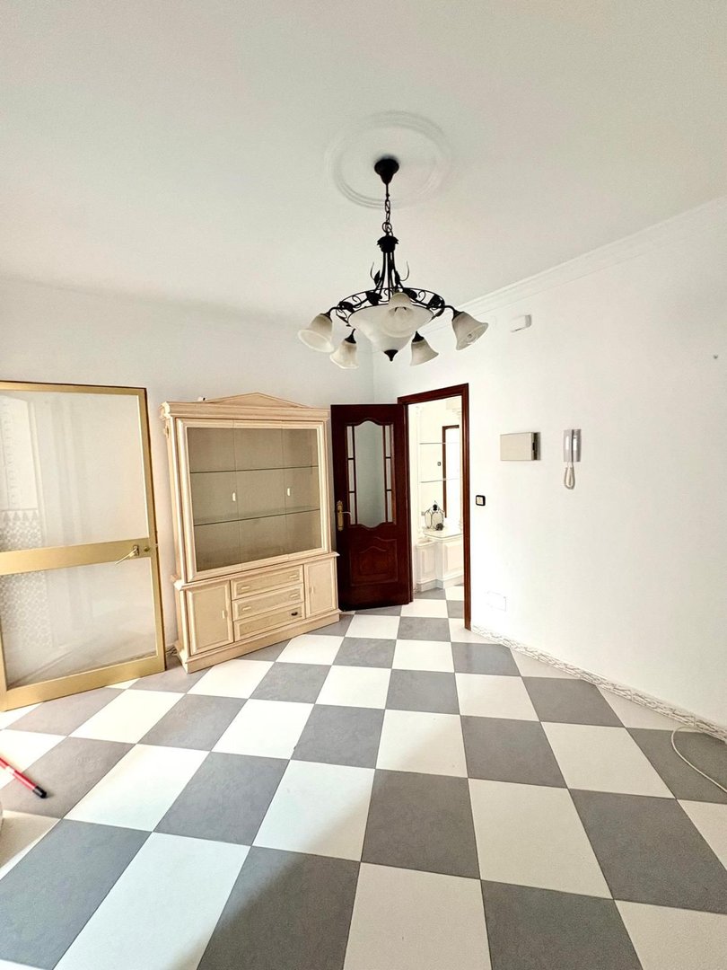 4 Bed Middle Floor Apartment in Alhaurín el Grande