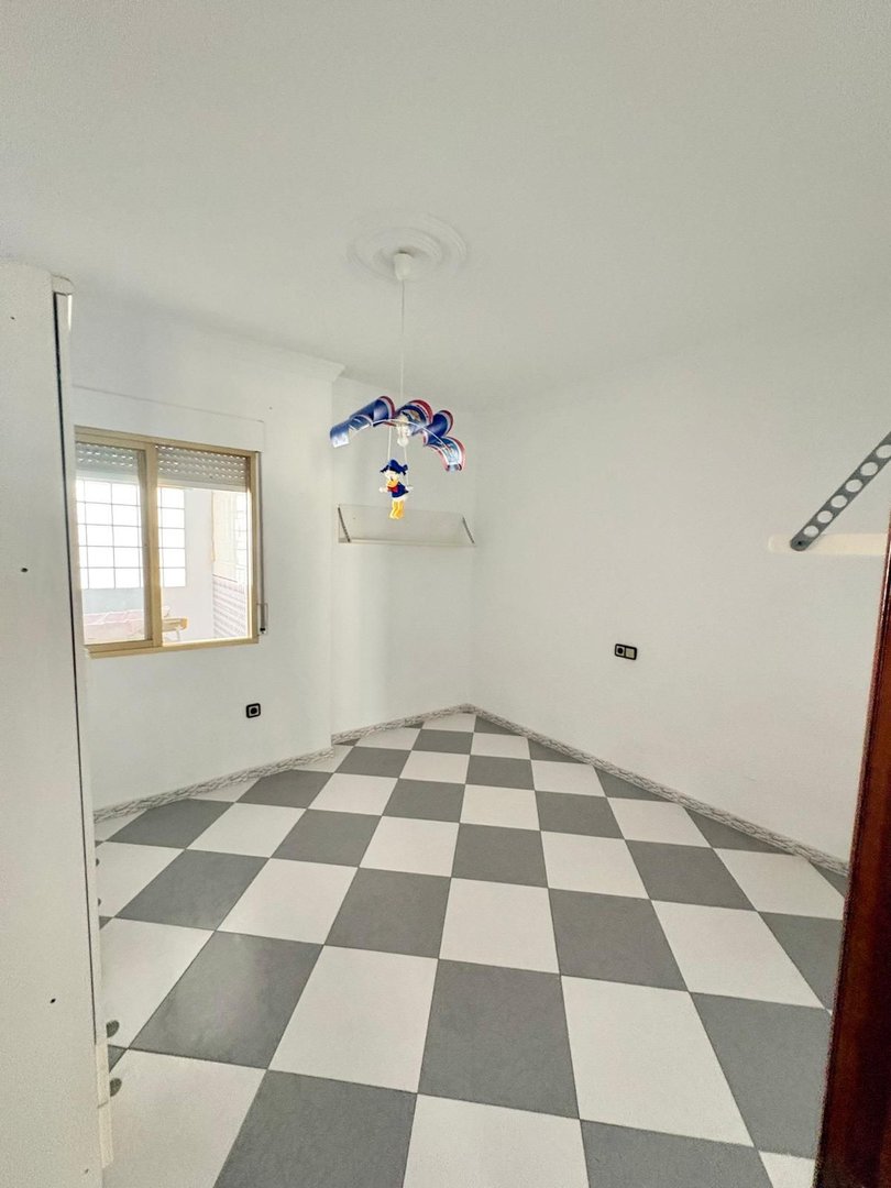4 Bed Middle Floor Apartment in Alhaurín el Grande