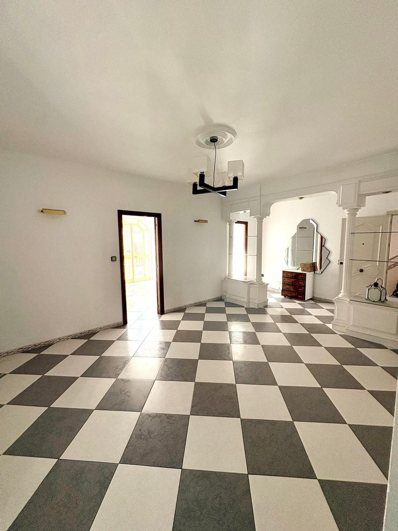 4 Bed Middle Floor Apartment in Alhaurín el Grande