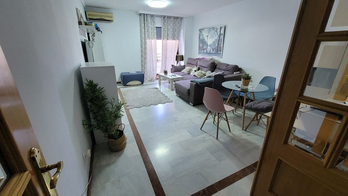 3 Bed Middle Floor Apartment in Manilva