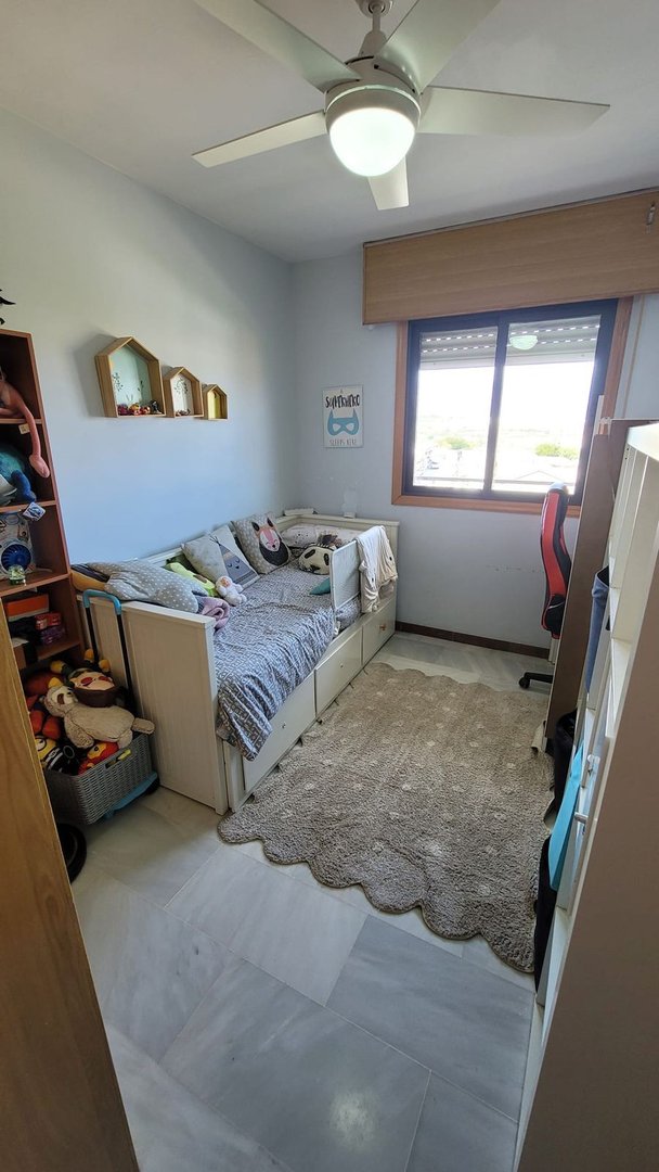 3 Bed Middle Floor Apartment in Manilva