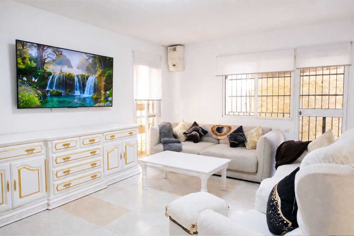 3 Bed Ground Floor Apartment in Marbella