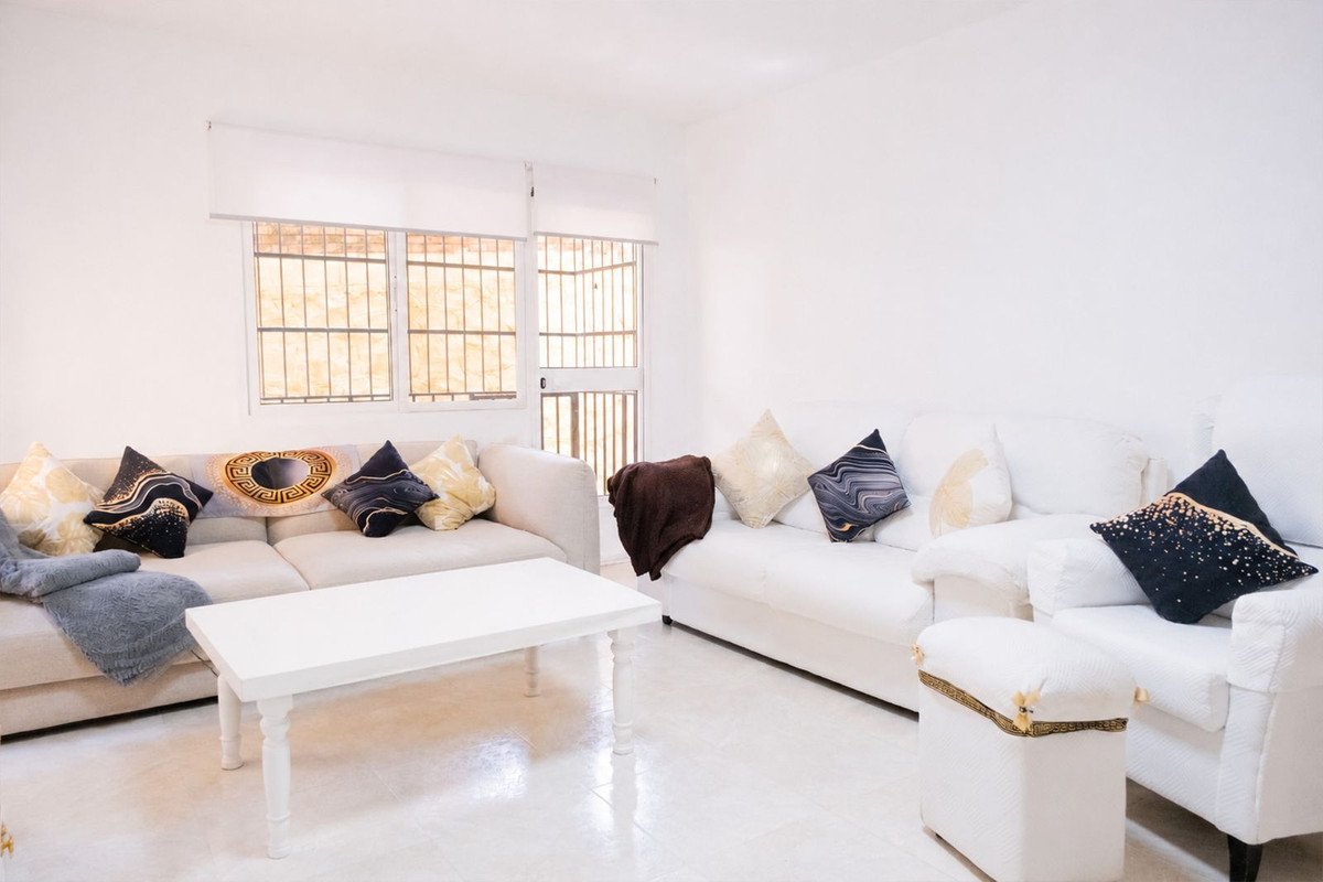 3 Bed Ground Floor Apartment in Marbella