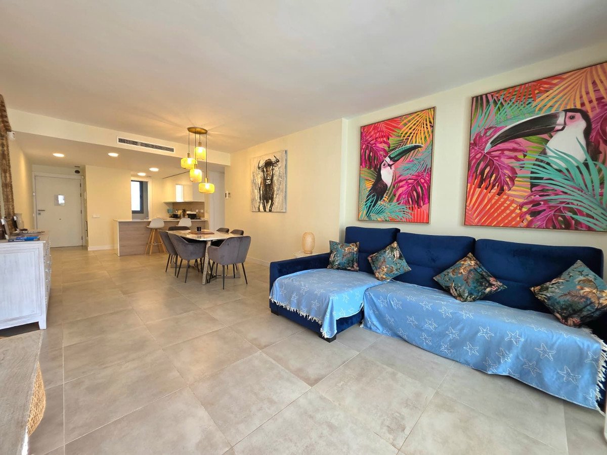 2 Bed Ground Floor Apartment in Selwo