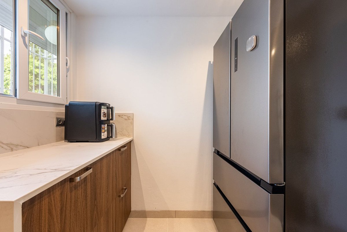 2 Bed Ground Floor Apartment in El Paraiso