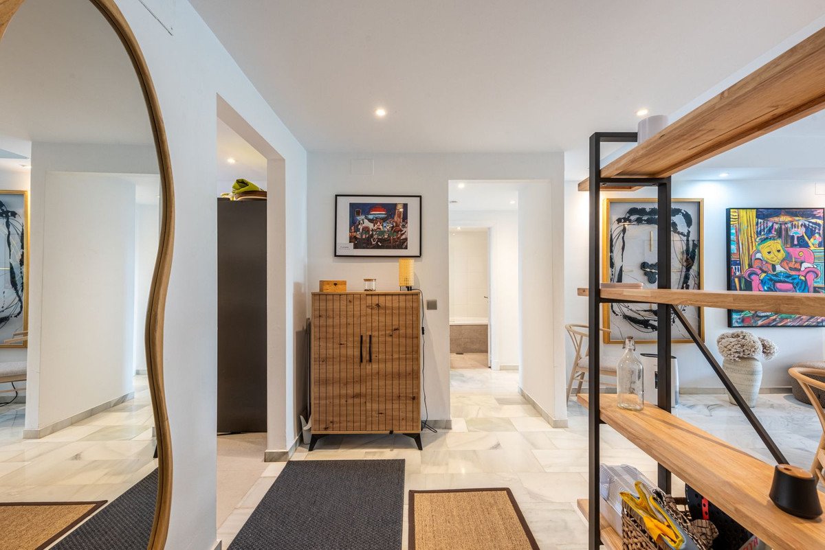 2 Bed Ground Floor Apartment in El Paraiso