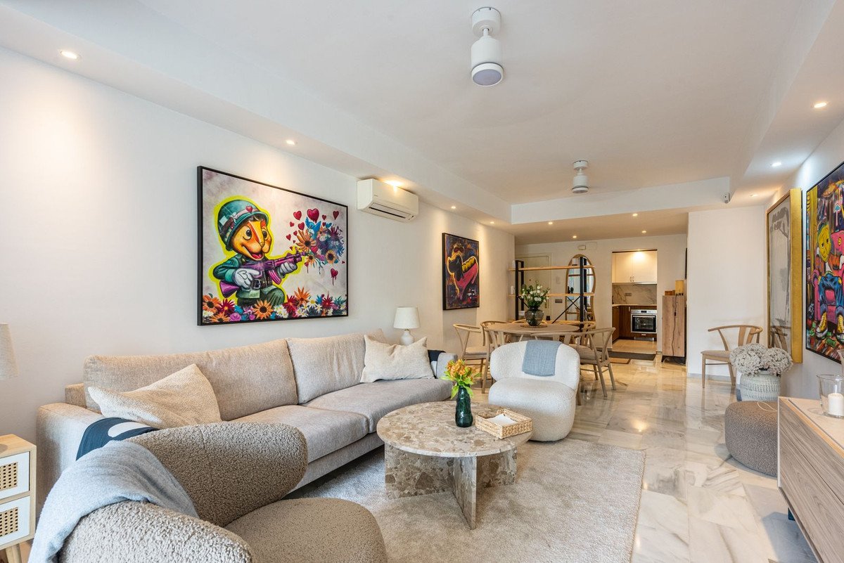 2 Bed Ground Floor Apartment in El Paraiso