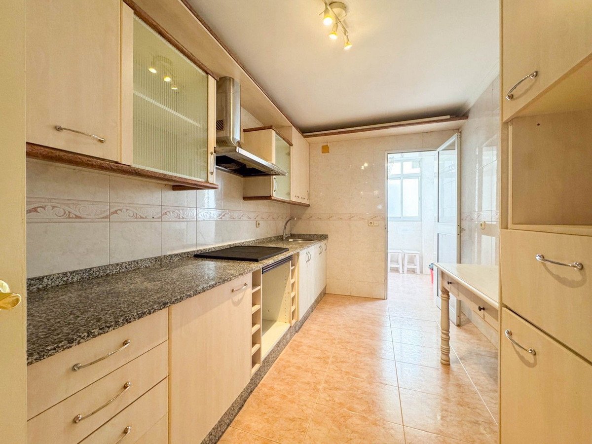 3 Bed Middle Floor Apartment in Marbella