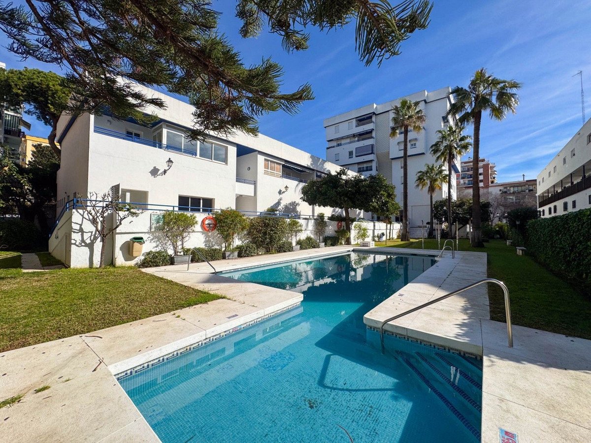 3 Bed Middle Floor Apartment in Marbella