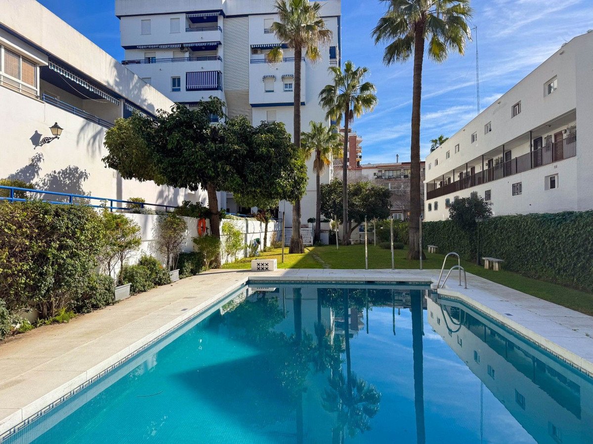 3 Bed Middle Floor Apartment in Marbella