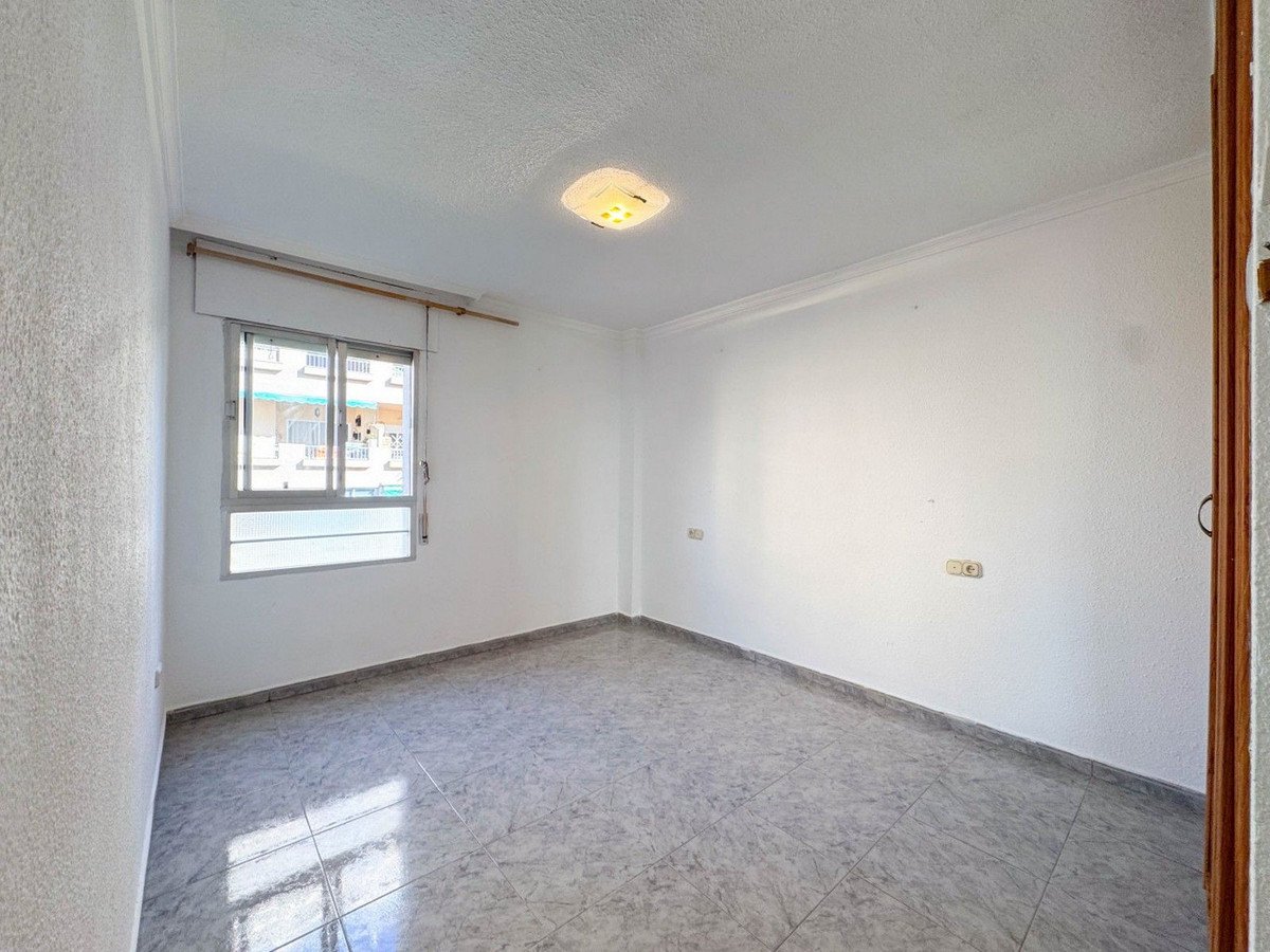 3 Bed Middle Floor Apartment in Marbella